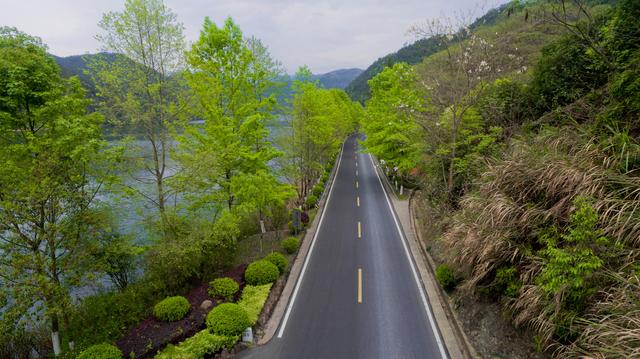 历史与自然交相辉映的奇迹之旅，探索最早风景线的魅力